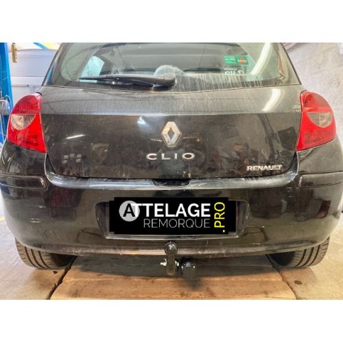 ATTELAGE RENAULT CLIO 3 COL DE CYGNE BOSAL